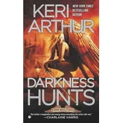 Dark Angels: Darkness Hunts (Paperback)