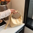 thumbnail image 3 of Bolso Mano Axila Hombro Tipo Media Con Correa Ajustable, 3 of 9
