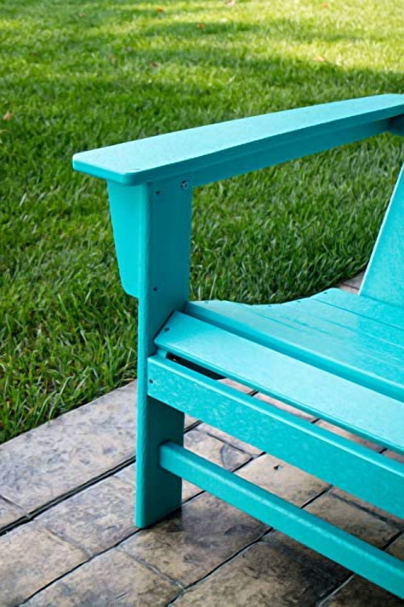 POLYWOOD Modern Outdoor Adirondack Chair in Green