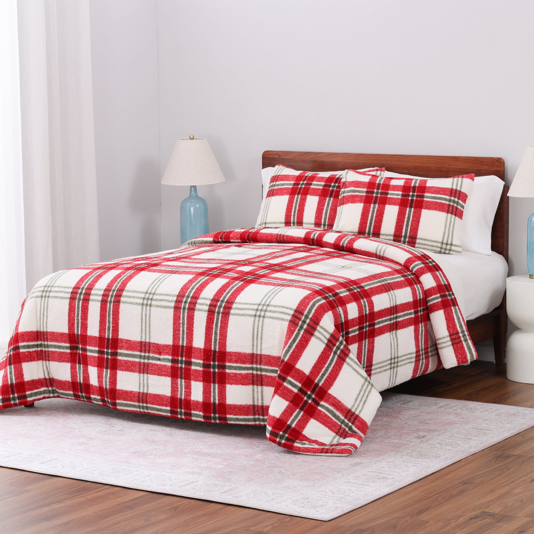 Better Homes & Gardens, King, Comforter Set with Shams - Soft and Cozy, Red and Green Holiday Plaid