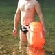 thumbnail image 2 of Naiovety Bolsa de natación de secado al aire, boya de PVC impermeable inflable con cinturón, mochila de seguridad para deportes acuáticos, Deportes acuáticos, 2 of 6