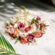 thumbnail image 3 of Corona de Flores Diadema con Corona de Flores, Accesorios para el Cabello de Novia de Rosas con Juego de Pulseras, Diadema de Flores GuKKK, cinturón Ajustable, Diademas para el Cabello, Guirnalda, 3 of 7