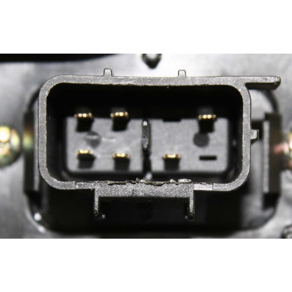 Replacement C100132 Headlight Compatible With 2004-2005 Cadillac DeVille Left Driver Halogen With bulb(s)