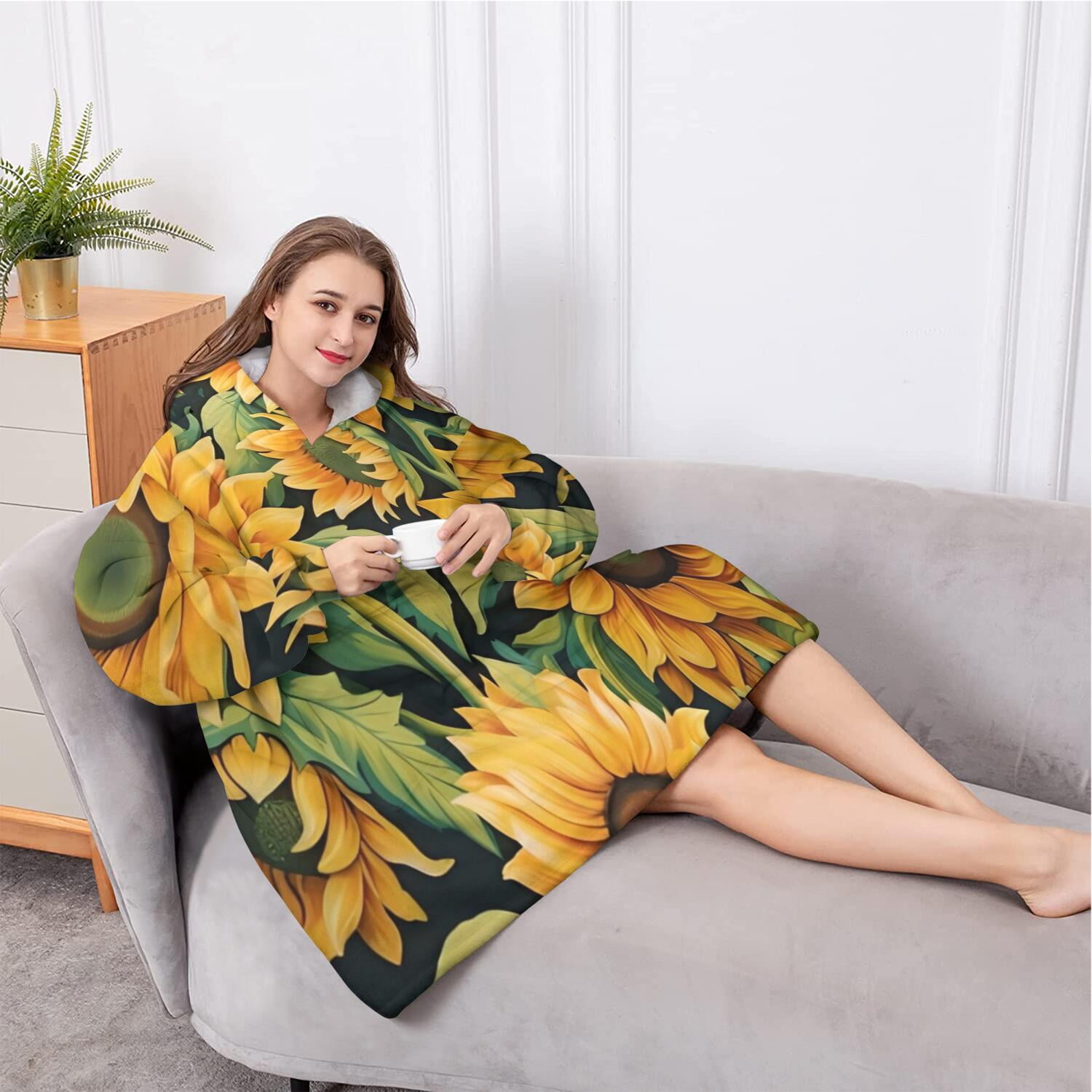 Oversized Wearable Blanket Hoodie,Dark Green Sunflower Pattern Sherpa Blanket Hoodie with Super Pockets,Super Warm Fuzzy Pullover for Women & Men