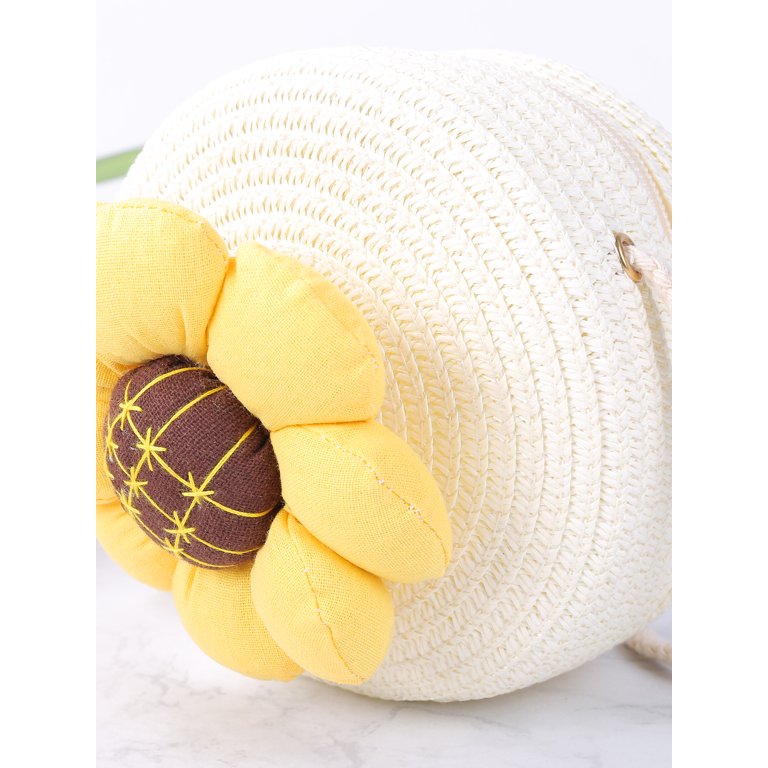 Boho Chic Small Round Daisy Straw Bag - Feel Good Decor