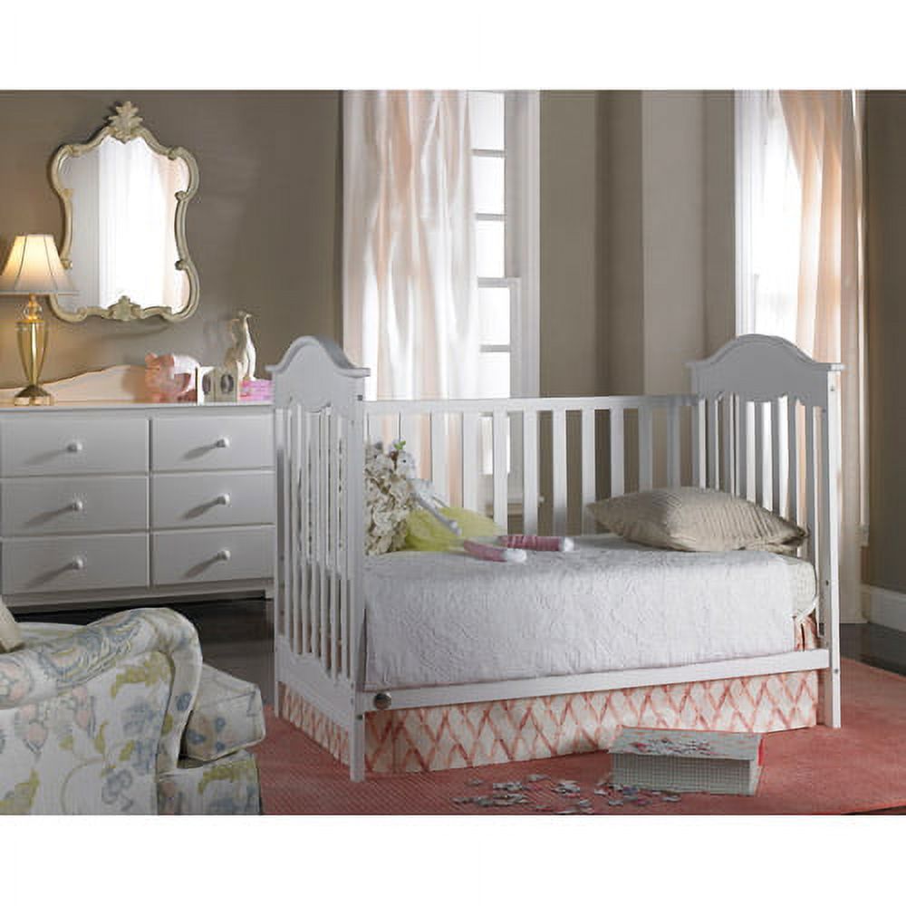 Fisher-Price Charlotte 3-in-1 Convertible Crib, Snow White - image 4 of 8