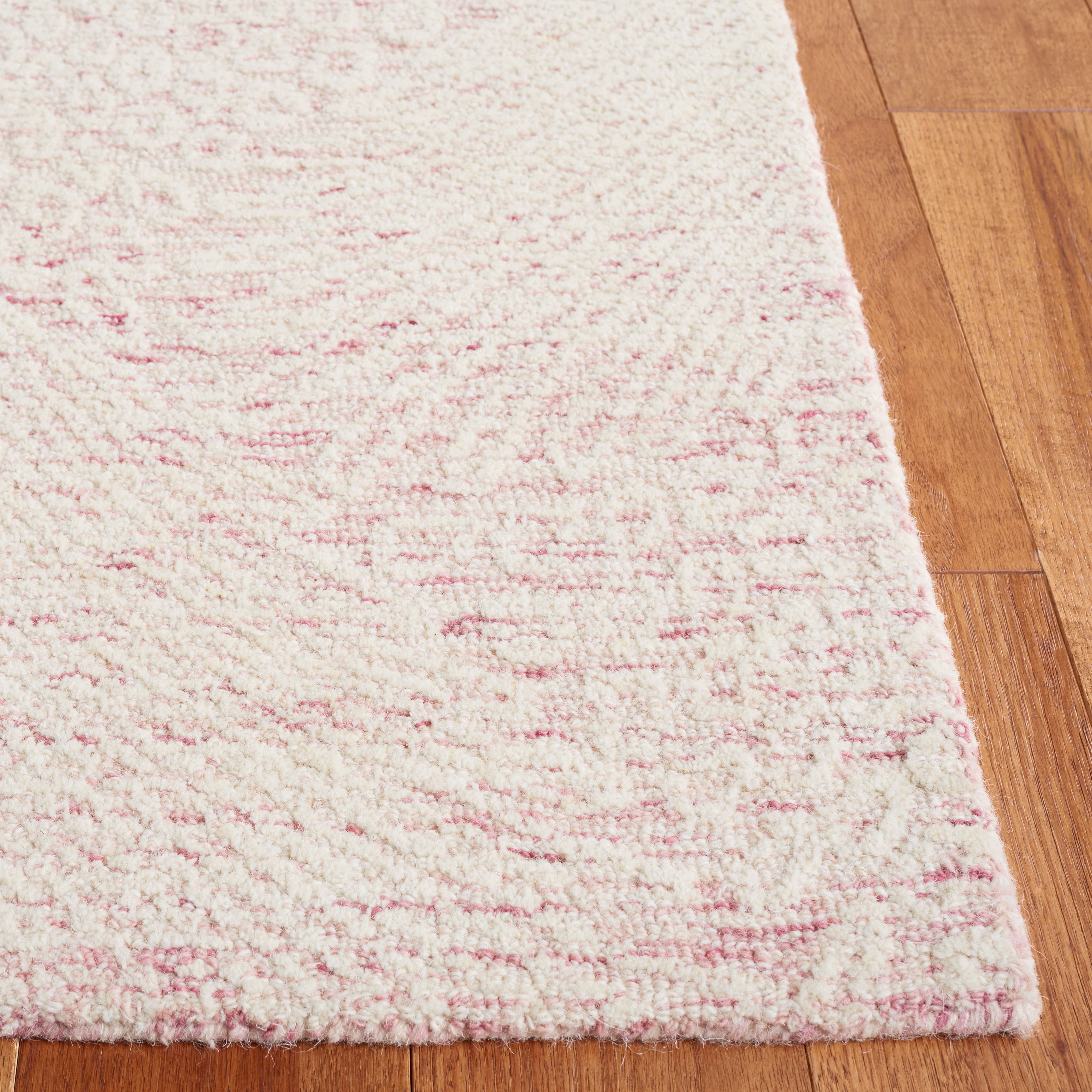 SAFAVIEH Ebony Abbott Floral Area Rug, Pink/Ivory, 3' x 5'