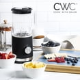 thumbnail image 2 of COCINA CON COLOR Licuadora de 300 vatios: Potente control de 2 velocidades con pulso, cuchillas de acero inoxidable de 4 puntas, jarra de 25 oz (750 ml) y patas antideslizantes, negra, 2 of 5