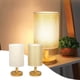 thumbnail image 1 of Lámpara de mesa para dormitorio | Lámpara de mesita de noche regulable de 3 vías con bombilla LED | Base de madera maciza, pantalla redonda de tela de lino | Cabecera, Oficina, Dormitorio | 1 pieza, 1 of 9
