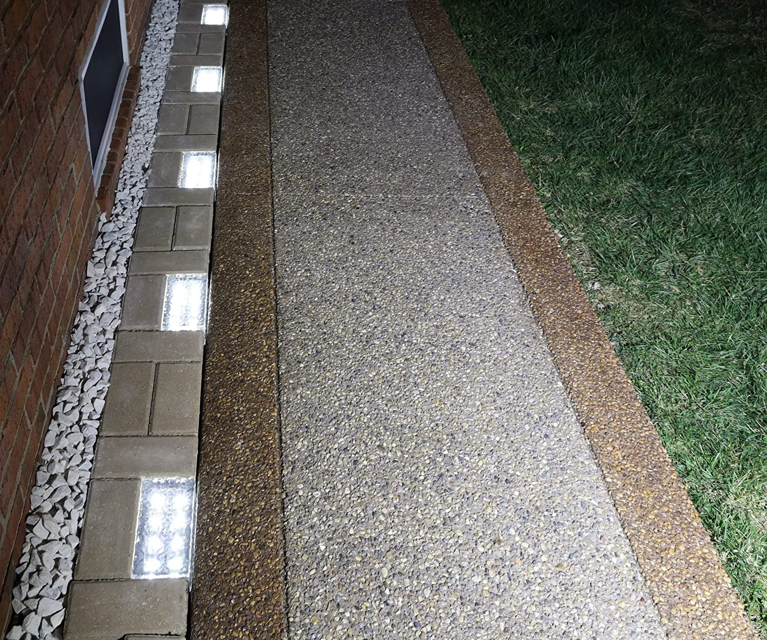 Solar Glass Brick White LED Light - Illuminate Your Outdoor Spaces