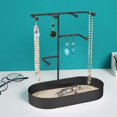 thumbnail image 4 of Soporte con bandeja Soporte colgante Torre Bandeja de almacenamiento de llaves para collares Pendientes Accesorios para el cabello Entrada Almohadilla de cuero PU negro Sunnimix Soporte organizador de joyas, 4 of 8