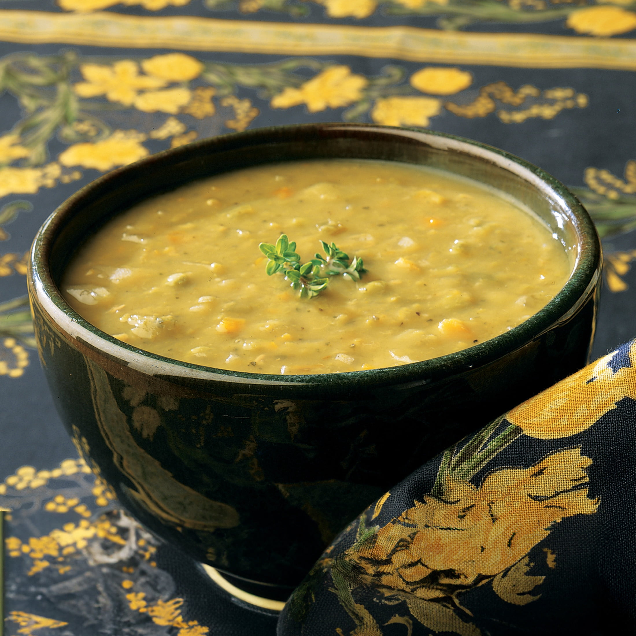 (3 pack) Amy’s Soup, Organic Light in Sodium Split Pea Soup, Made With Organic Vegetables, Canned Soup, 14.1 Oz