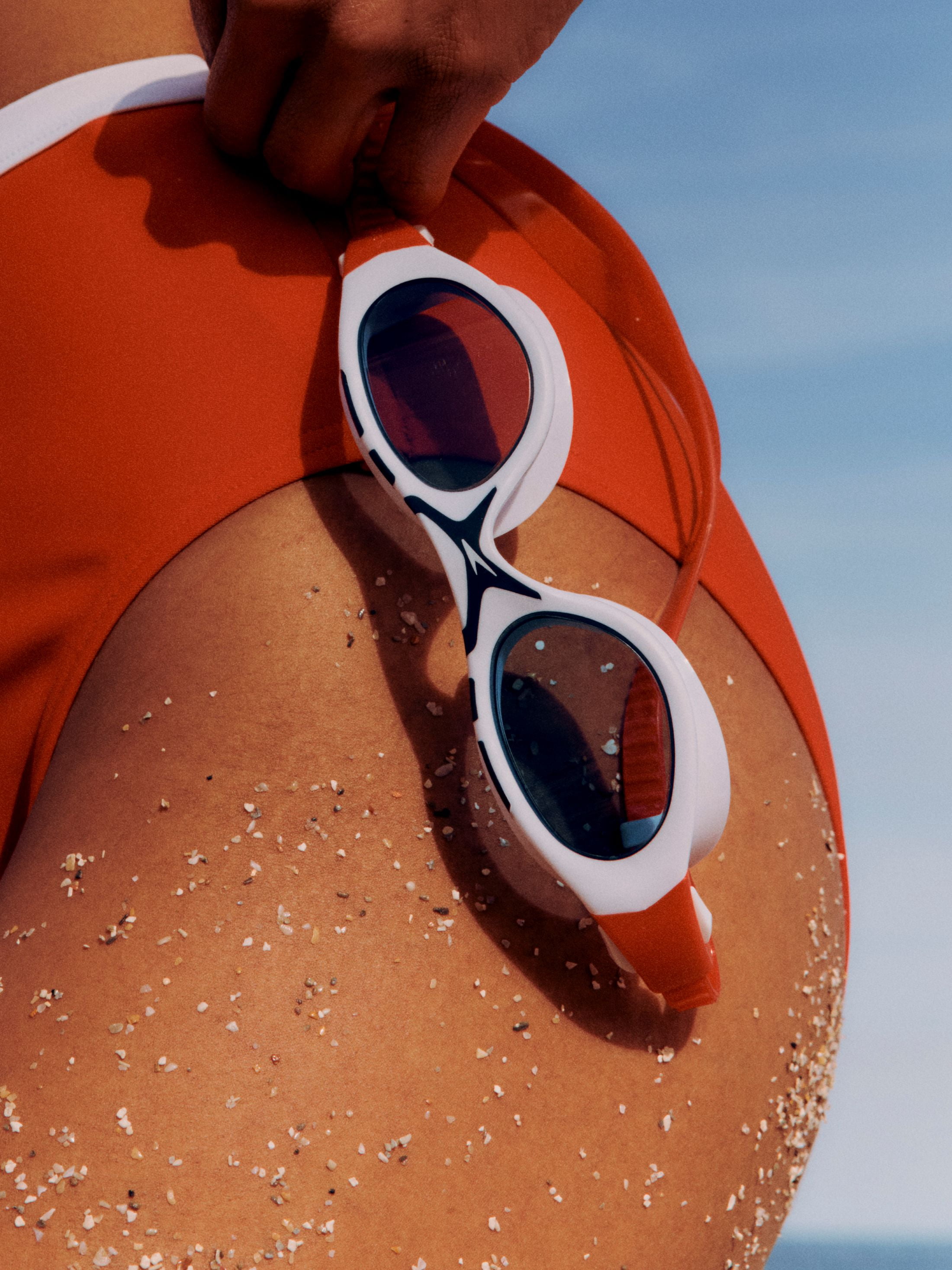 Speedo Adult Seabreeze Swim Goggle, Soft Fit with Anti‑Fog and UV