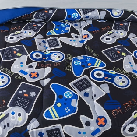 YOUR ZONE GLOW IN THE DARK 5-PIECE GAMER BEDDING SET FOR KIDS WITH FABRIC STORAGE BAG, TWIN