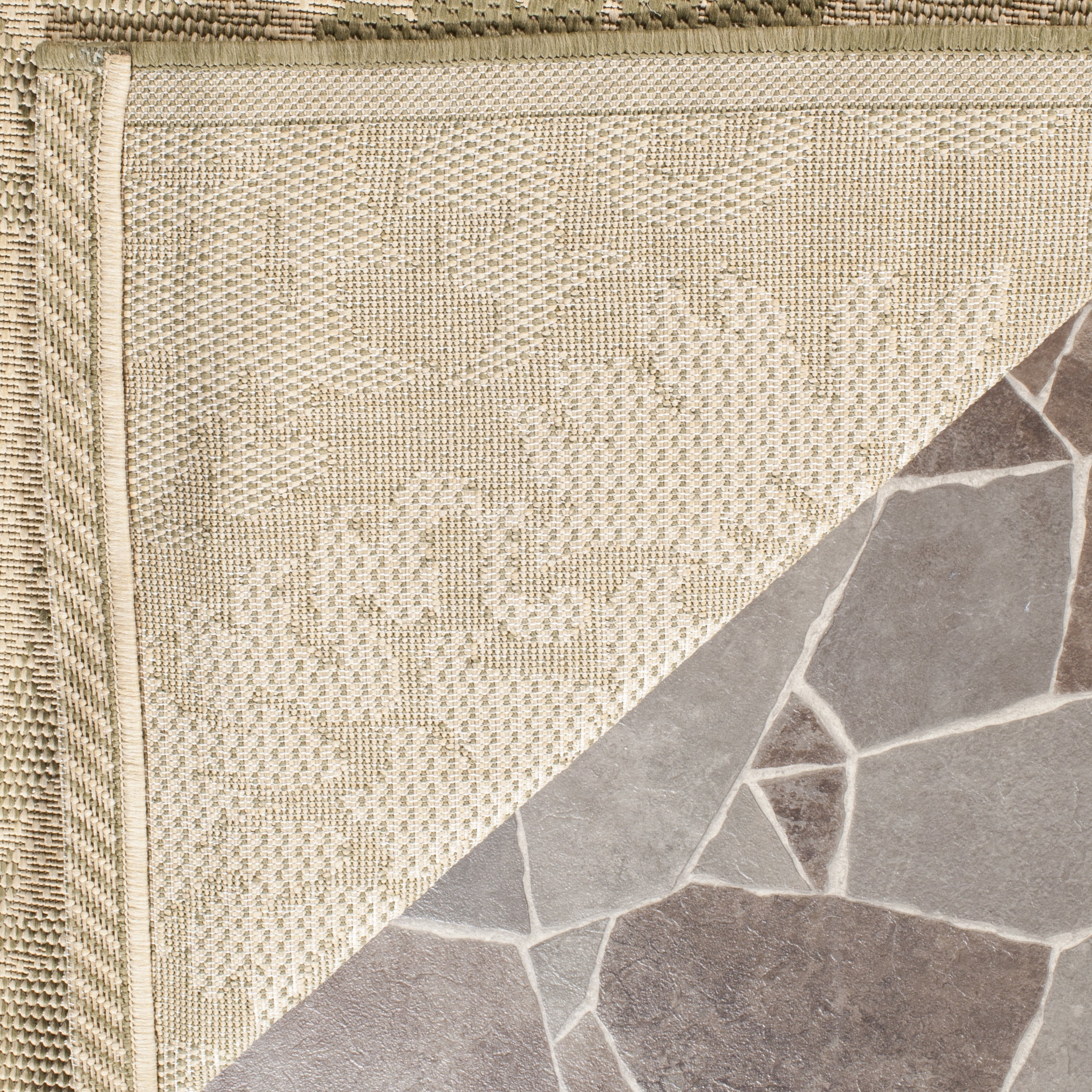 Safavieh Courtyard Jessie Damask Indoor/Outdoor Area Rug, Natural/Olive, 5'3" x 7'7"