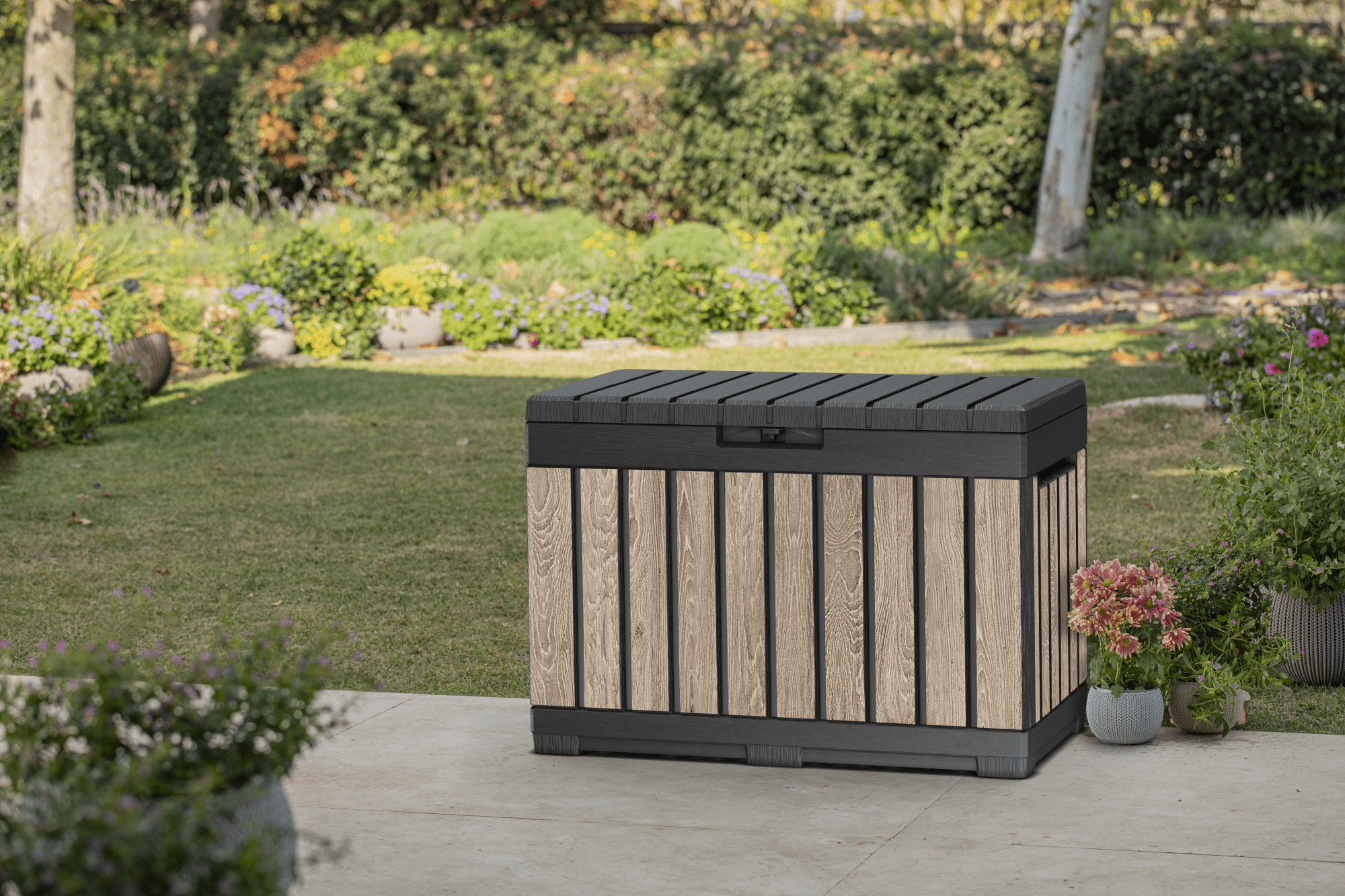 Keter Kentwood 50 Gallon Resin Deck Box-Organization and Storage for Patio Cushions, Throw Pillows and Garden Tools, Ashwood