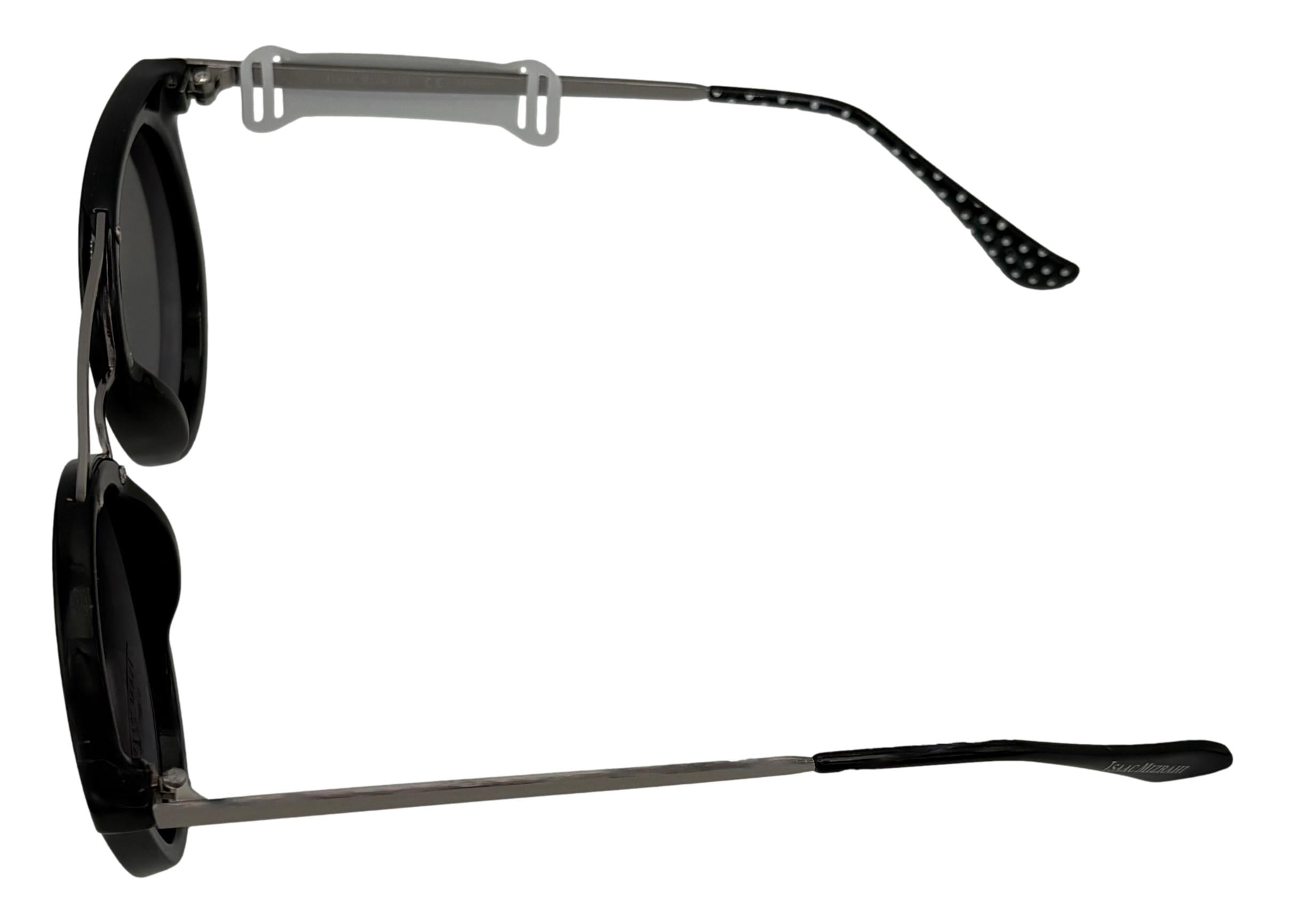 Isaac Mizrahi Womens Round Black Plastic Sunglass. IM31261 BK