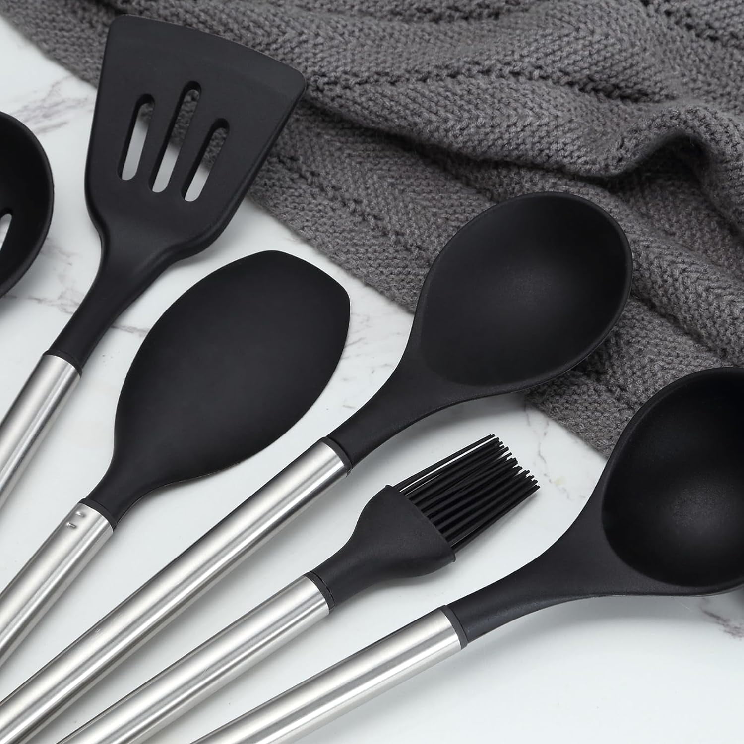 Mirdinner Silicone Cooking Utensils Set, 21 Pcs Safe Food-Grade Kitchen Utensils Set with Holder, BPA-Free, Non-stick Heat Resistant Silicone Cookware with Stainless Steel Handle, Black