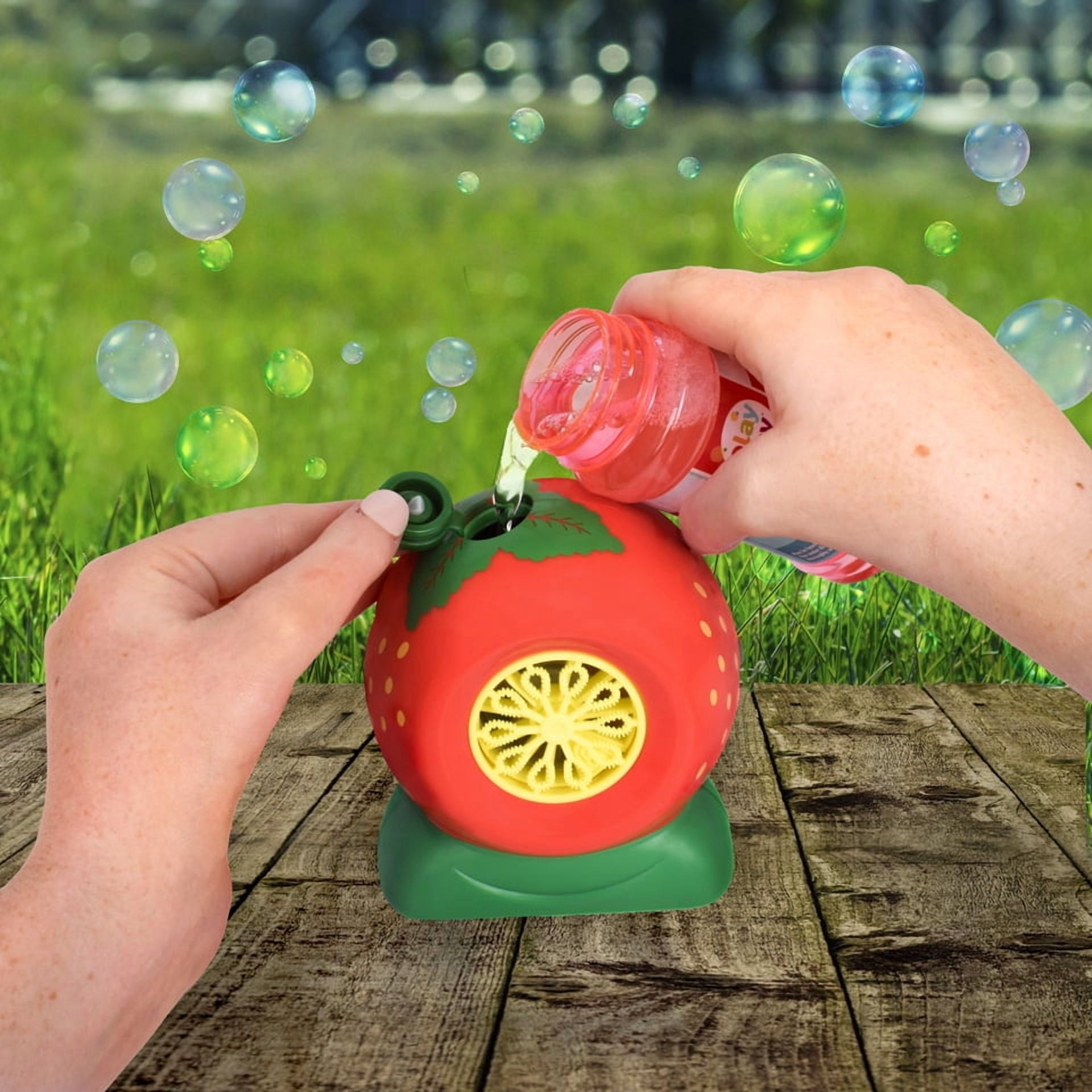 Play Day Strawberry Bubble Blower, 4 fl oz Scented Bubble Solution, Children Ages 3+