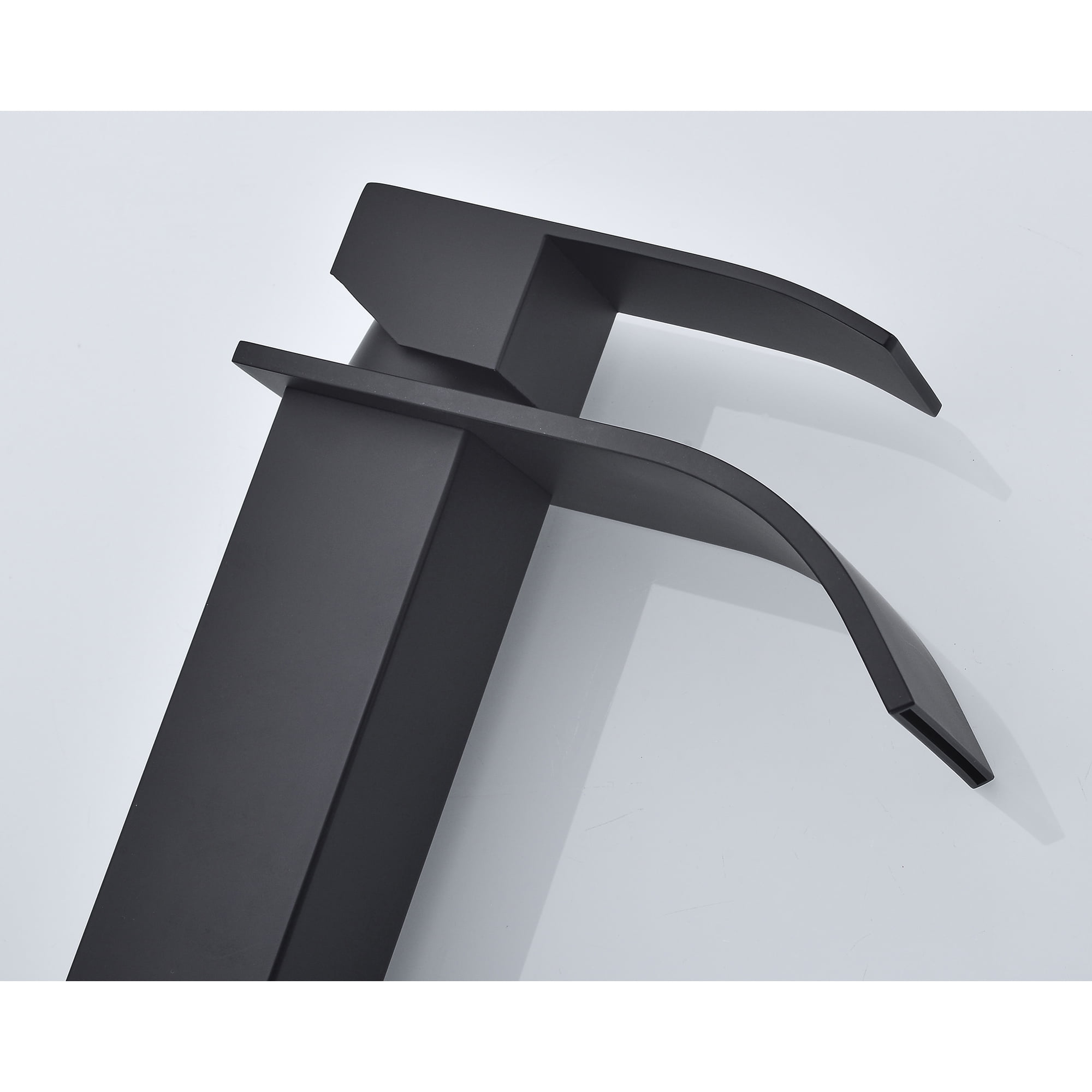 Single handle single hole waterfall spout bathroom vessel sink faucet with deck plate
