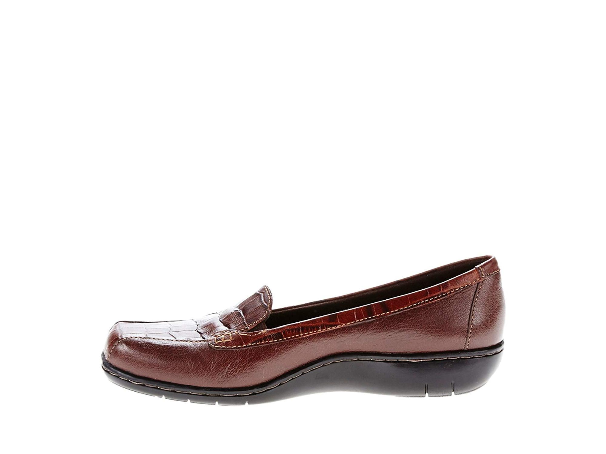 round toe clarks loafers womens