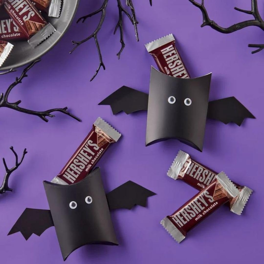 Hersheys Milk Chocolate Snack Size Candy Bar – Bulk Party Pack – 50 Individually Wrapped Pieces – Fun Size Chocolate Candy Bars