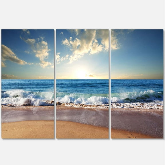 Designart 'Sea Sunset ' Seascape Photography Canvas Art Print