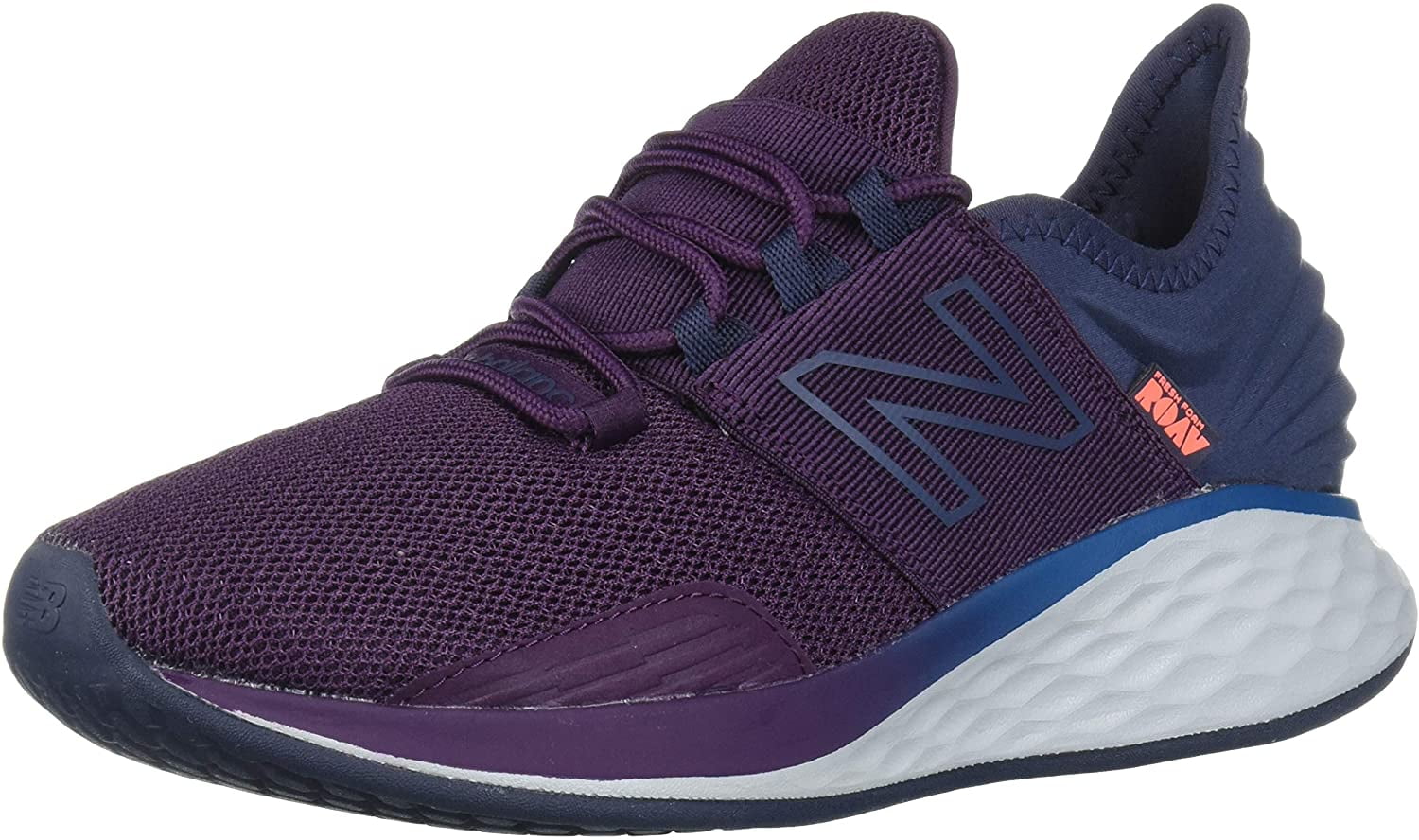 new balance running roav trainers in navy