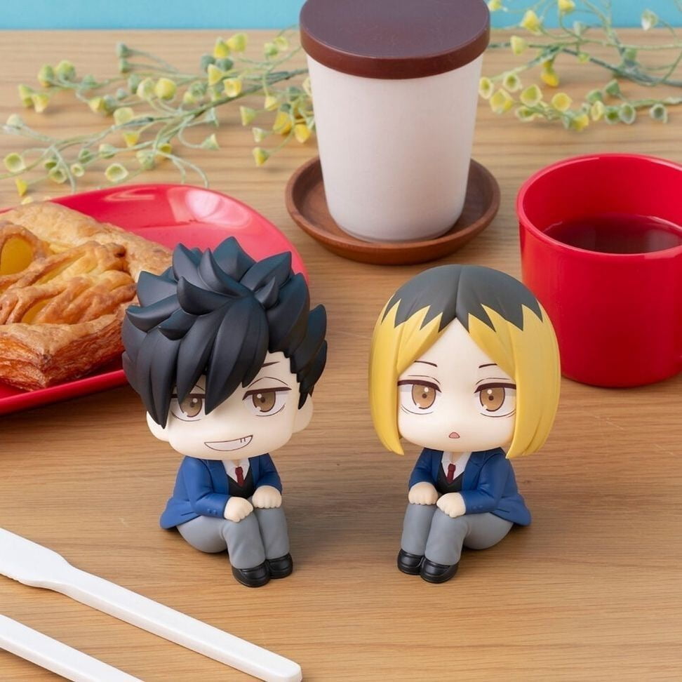 Newly Kozume Kenma Figure Tetsurou Kuroo Figure Sitting 2pc Q Version Anime Figures 10cm/3.9inch PVC Characters Cosplay Collectible Handicrafts Gifts