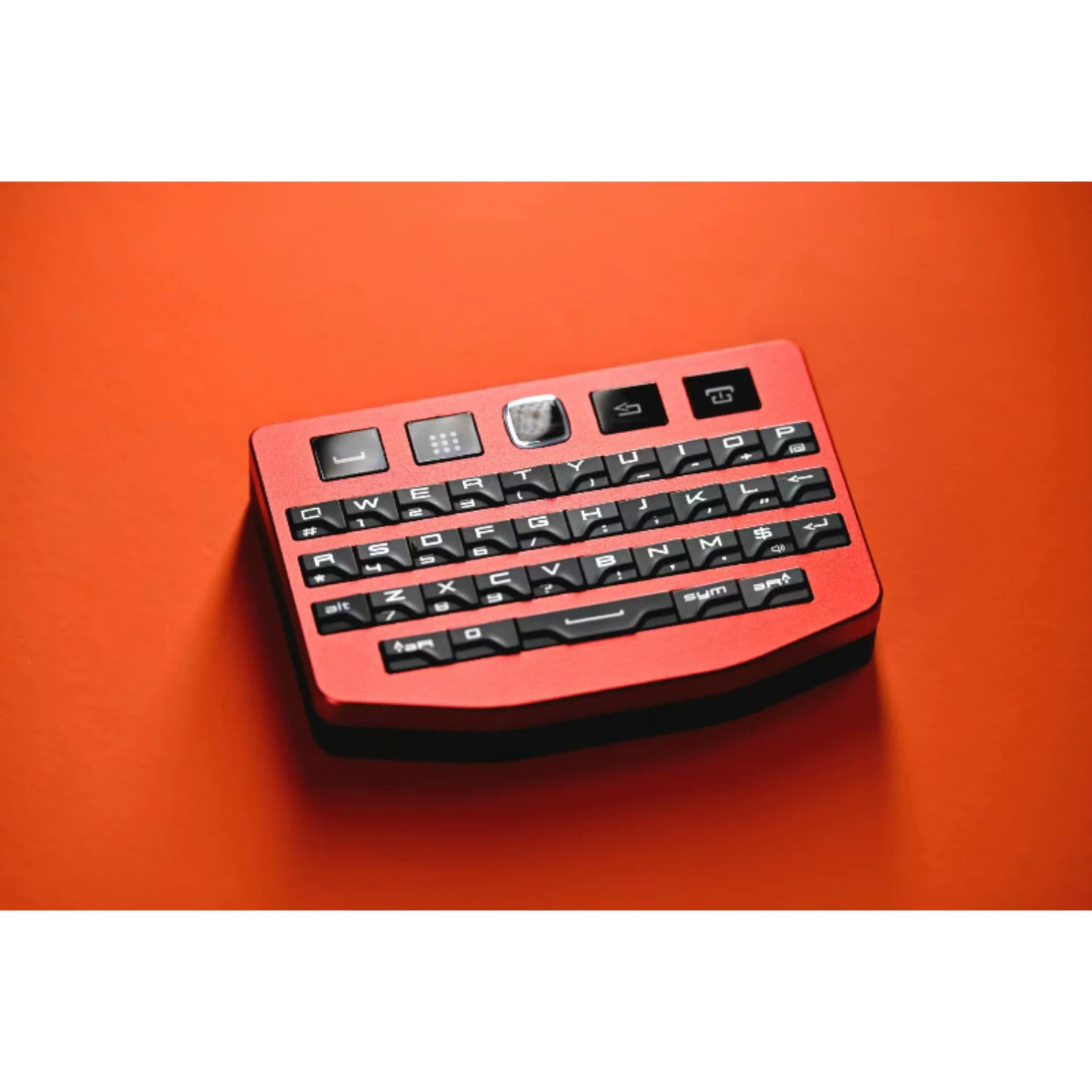 Winmaxle Dual Mode Wireless Bluetooth USB Keyboard, BlackBerry Style QWERTY Keypad for PC Android IOS Tablet