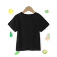 thumbnail image 2 of Camiseta de algodón suave y cómoda "Mi abuela y mi abuelo me aman" para niñas. Cuello redondo informal, manga corta con diseño colorido de huellas de manos. Lavable a máquina. Perfecta para el veran, 2 of 6