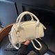 thumbnail image 3 of Bolsos retro franceses para mujer, nuevo estilo 2025, bandolera de hombro de alta gama, bolso de bolos, bolso cuadrado pequeño de color liso para mujer, 3 of 5