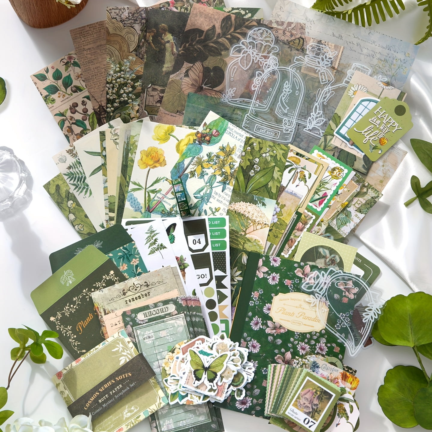 Vintage Botanical Scrapbook Kit 154PCS, Green Aesthetic Journaling Supplies Set with Stickers Decorative Paper Washi Tape for Junk Journal Collage Planner DIY Craft Gift