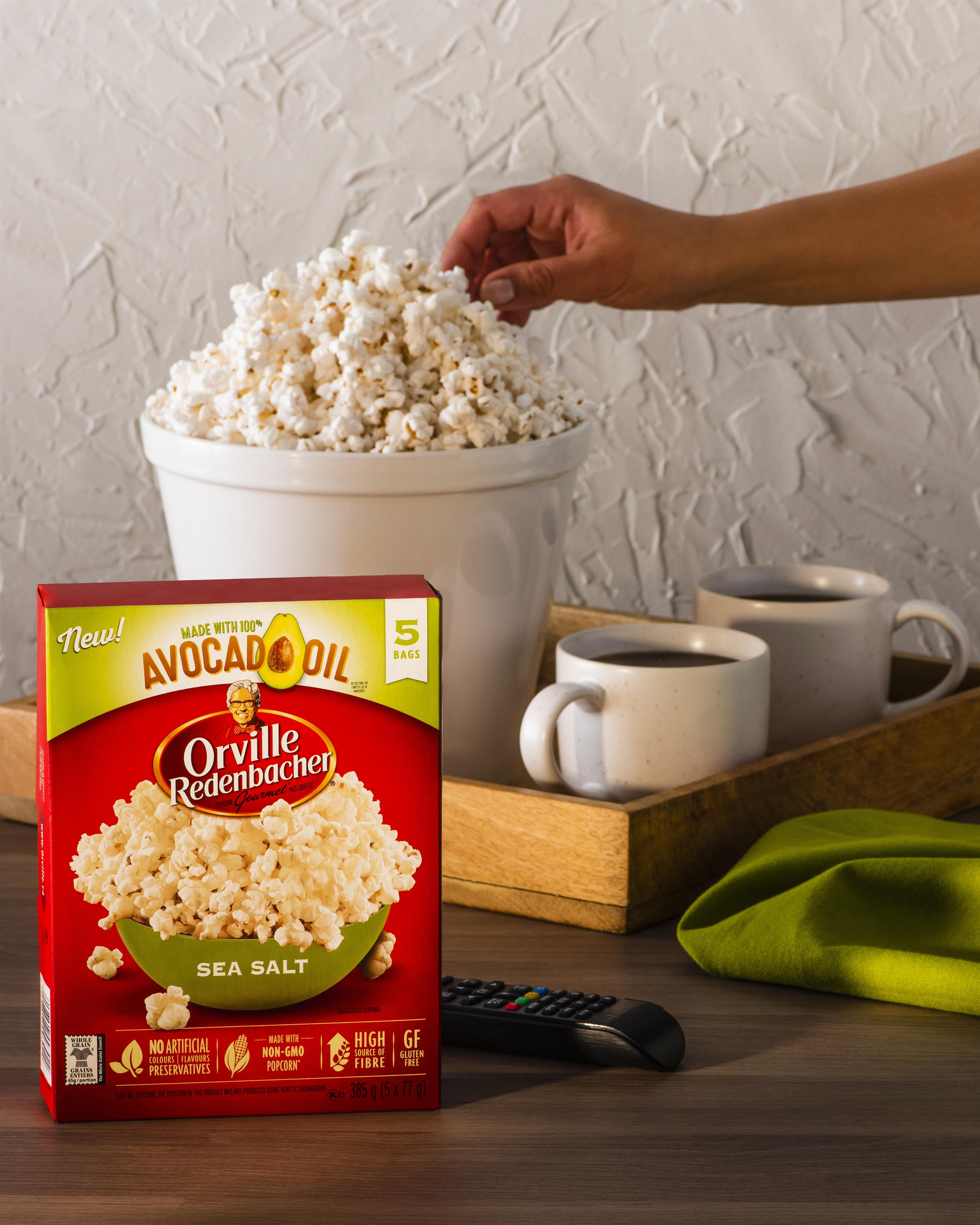 Maïs soufflé au micro-ondes avec de l’huile d’avocat Orville Redenbacher (5 sacs, 77g) sans OGM, grains entiers micro-ondes  maïs soufflé fait avec 100% huile d'avocat et source élevée de fibres