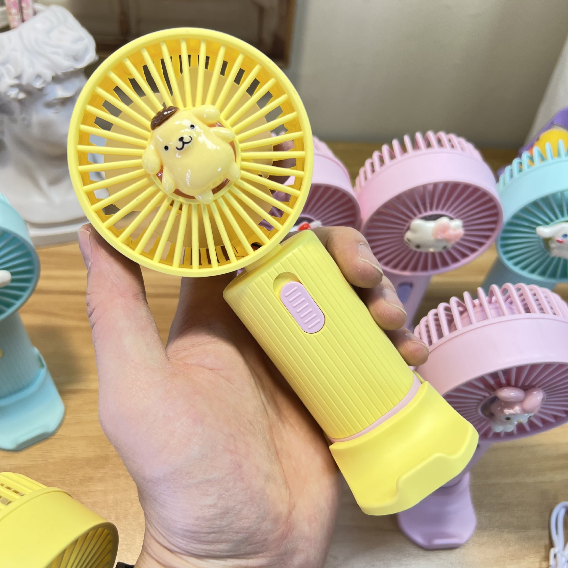 Kawaii Hello Kitty Rechargeable Fan USB Cartoon Portable Kawaii Hello Kitty Rechargeable Fan USB Cartoon Portable