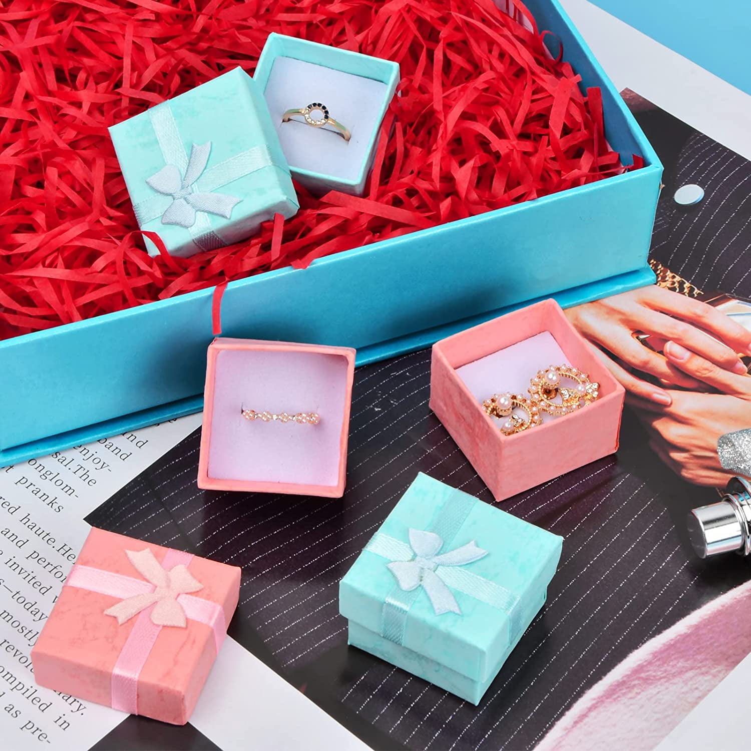 Boîte à Bijoux Bleue Avec Sac En Flanelle, 9 X 9 X 1,8 Cm