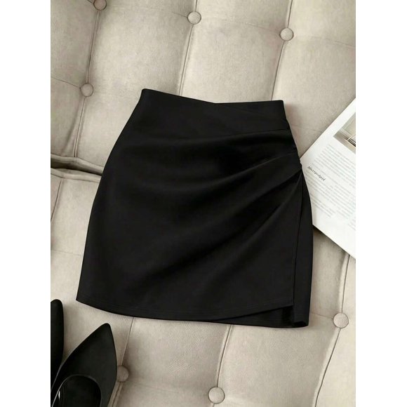 Falda Mini Ajustada Con Pliegues Asimétricos En Negro-2