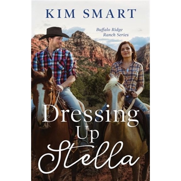Pre-Owned Dressing Up Stella (Paperback) 1952487048 9781952487040