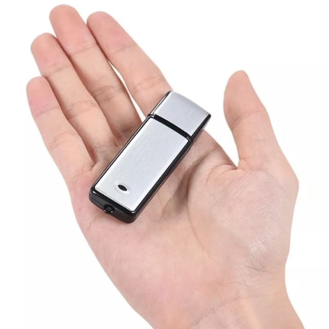Microfono Espia Usb Spy Grabadora de Voz De 8gb Duracion Hasta 19 Horas bateria recargable por USB, Graba Conversaciones, juntas, clases discreta y portatil Audio De Gogo Electronics Color Gris