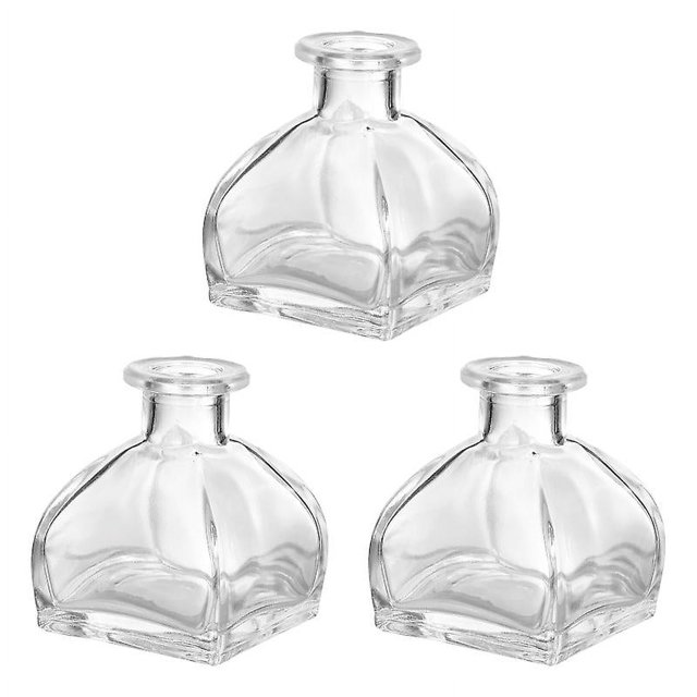 3 botellas vacías recargables.