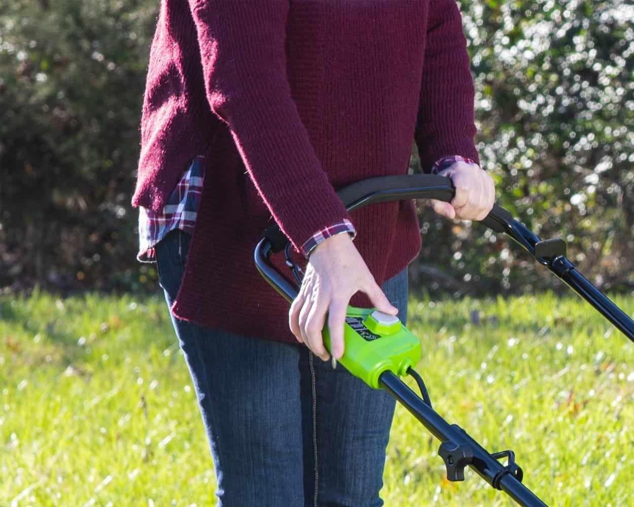 Greenworks 40V 20" Cordless Battery Push Lawn Mower 3PC Combo Kit w/ (1) 5.0Ah Battery, (1) 2.0Ah Battery & (2) Chargers