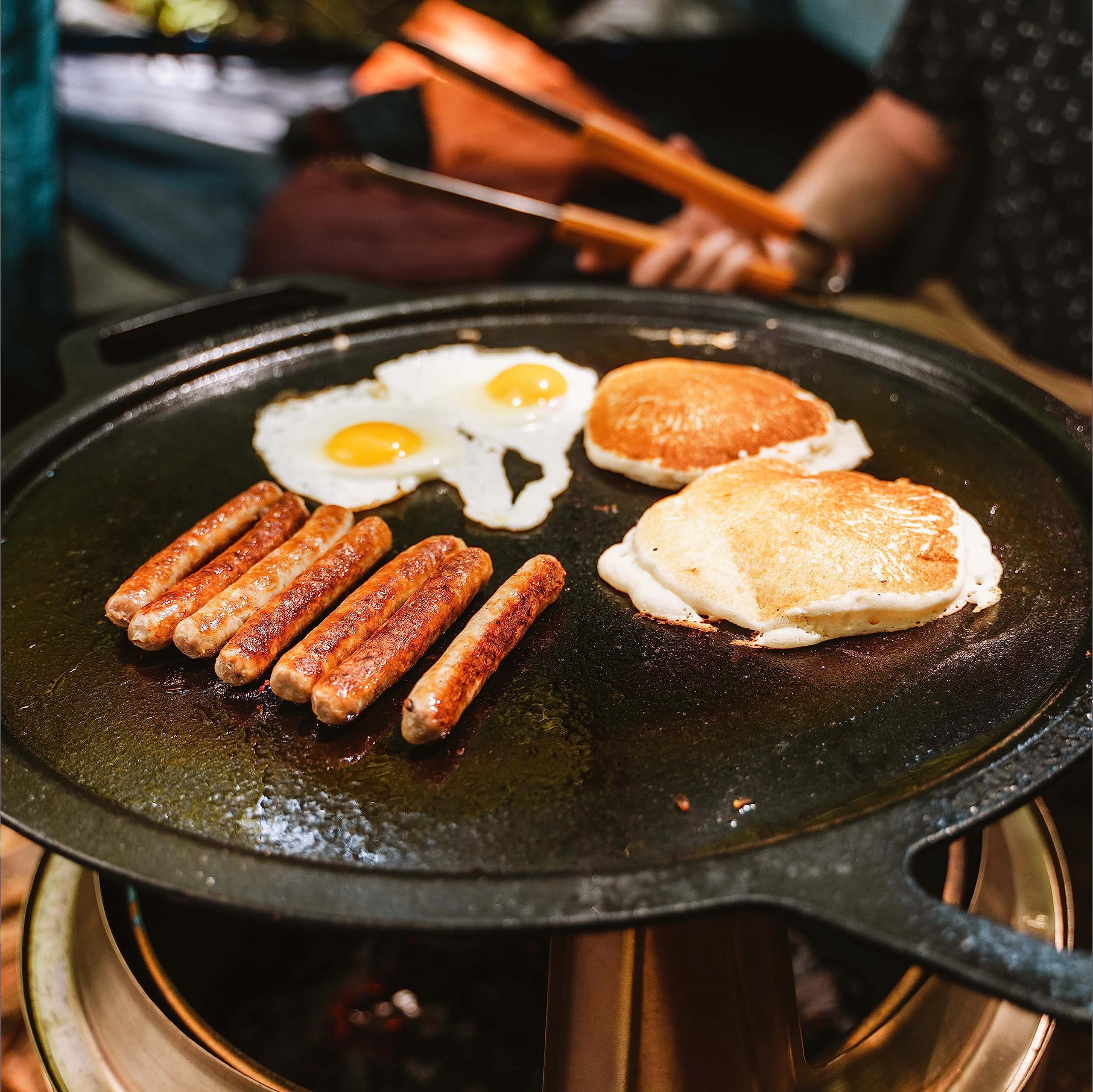 Solo Stove Ranger Griddle + Hub, Cast Iron Cookware with Stainless steel Hub for 6.5” Elevation, Addition to Ranger fire pit, Weight: 14.5lbs , Cooking surface diameter 14.25"