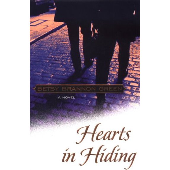 Pre-Owned Hearts in Hiding (Paperback) 1577348230 9781577348238