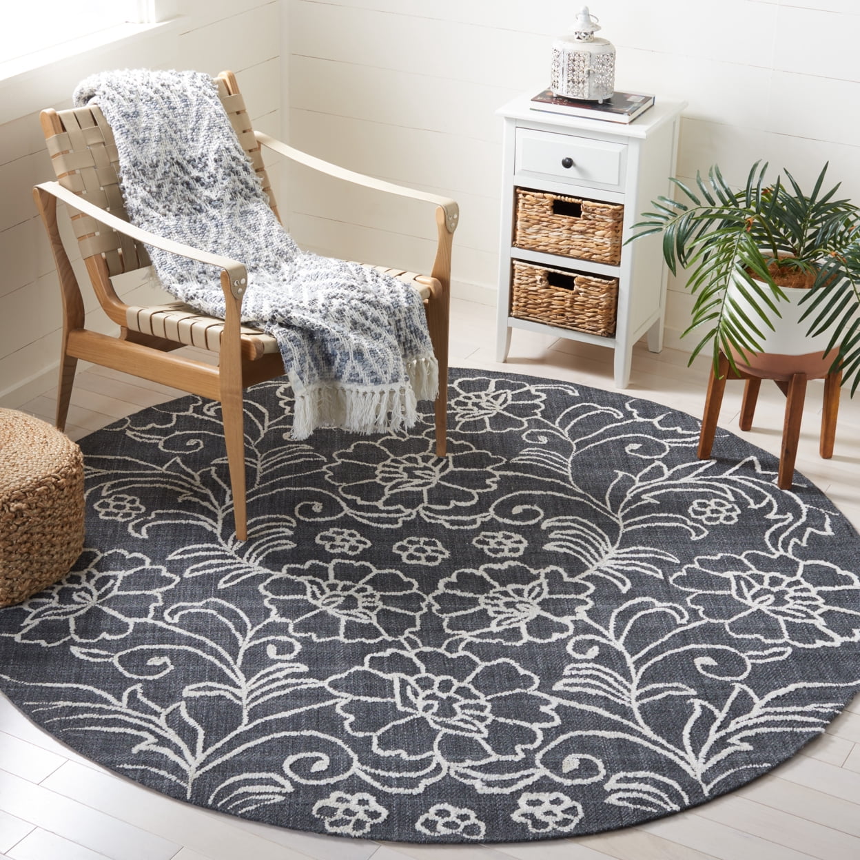 SAFAVIEH Marbella Zarif Floral Runner Rug, Black/Ivory, 2'3" x 9'