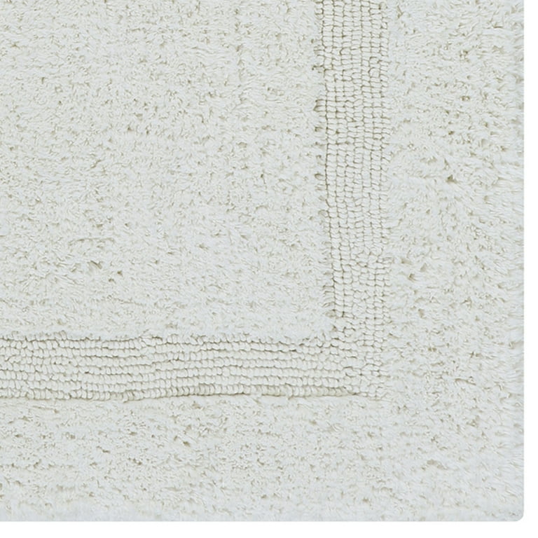 Clean Spaces Aure 100% Cotton Reversible Antimicrobial Bath Rug - White / 20x32