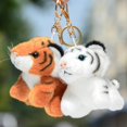thumbnail image 1 of White 01 with lobster clasp Kawaii simulación tigre muñeca juguete de peluche llavero pequeño colgante regalo de Navidad, 1 of 4
