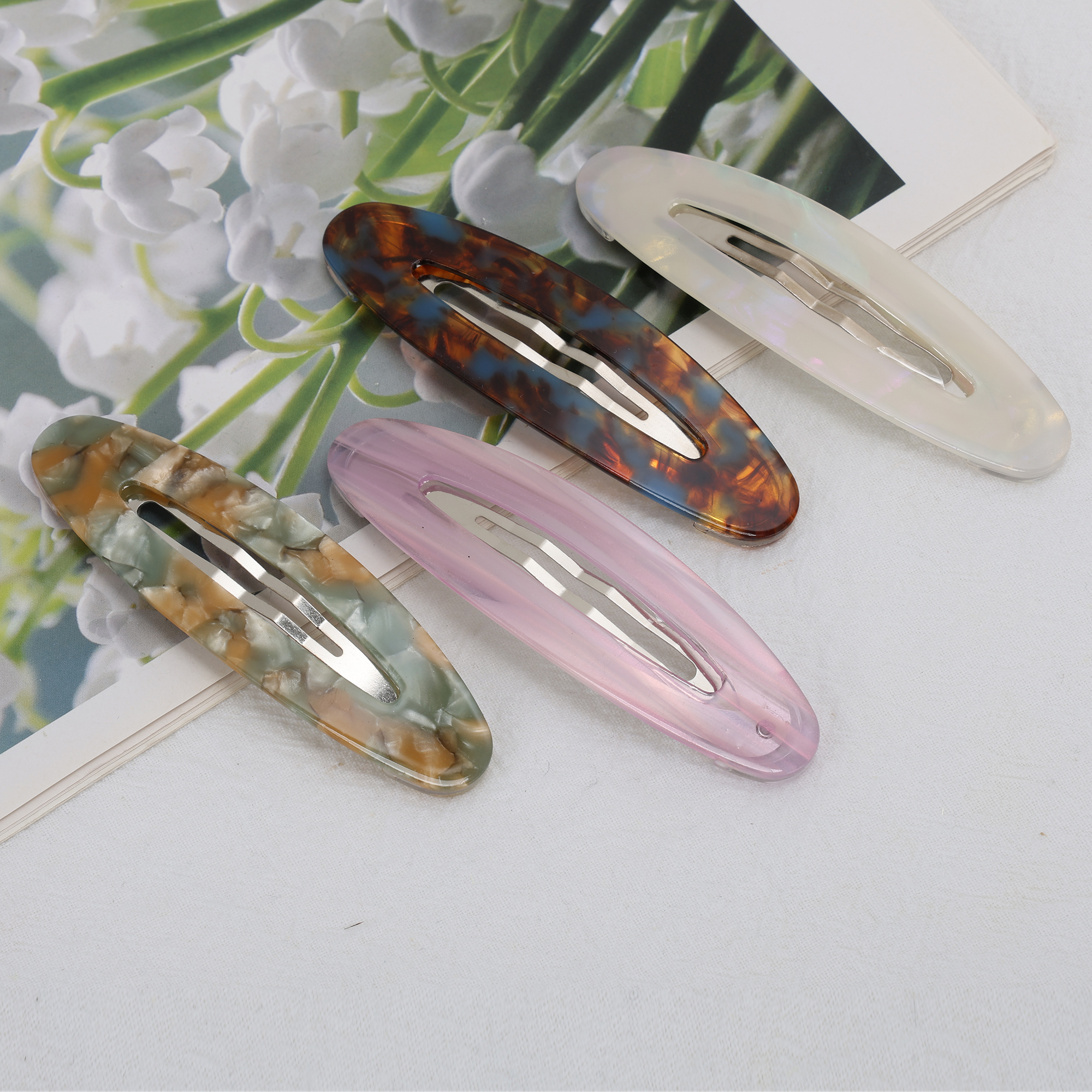 Unique Bargains Stylish Acetate Hair Snap Clip White Colorful