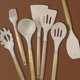 thumbnail image 2 of DEKAXID - Juego de 7 utensilios de cocina de silicona, antiadherentes, resistentes al calor y con mangos ergonómicos de madera: el regalo perfecto para los amantes de la cocina., 2 of 7