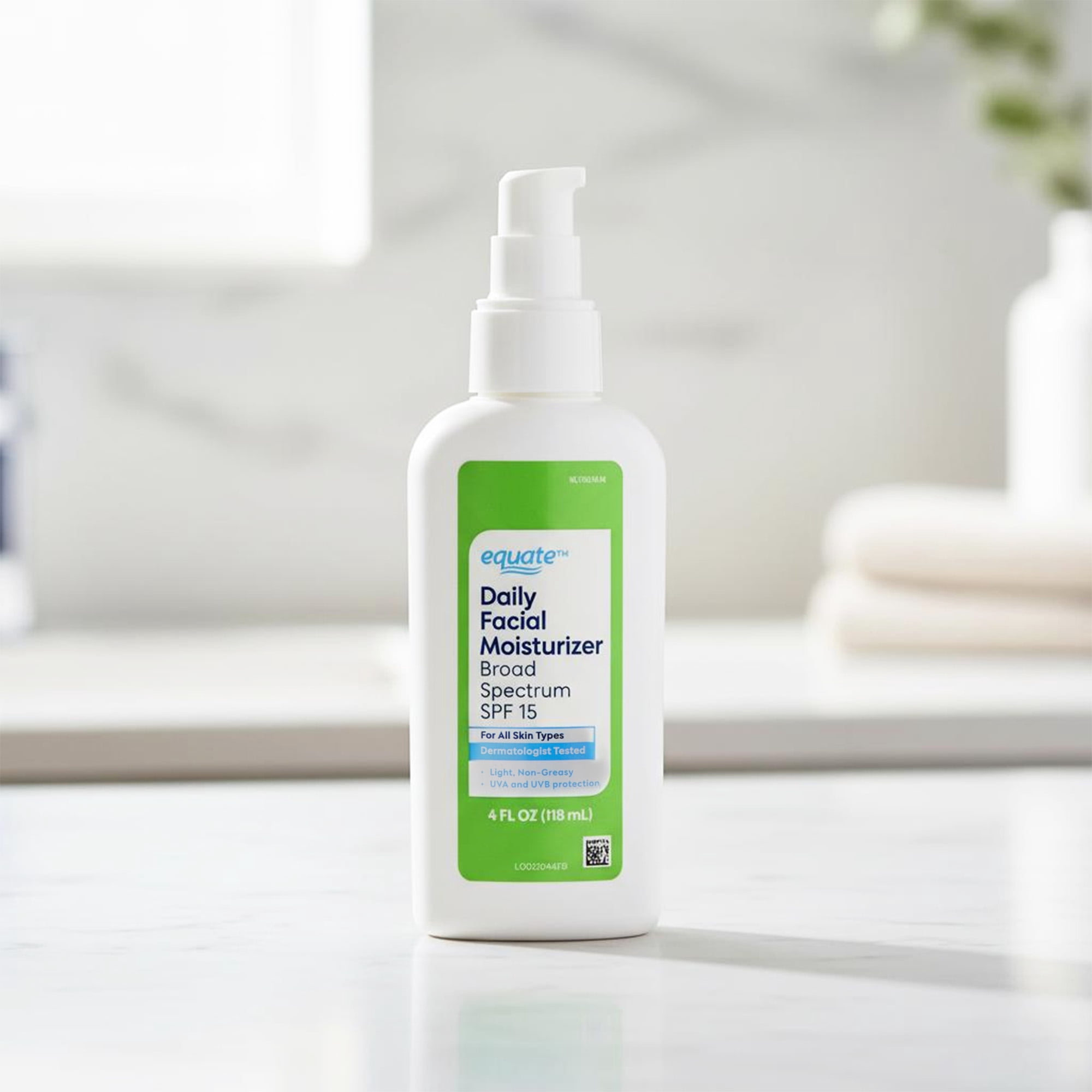 Equate Daily Moisturizer with Broad Spectrum SPF 15, 4 fl oz