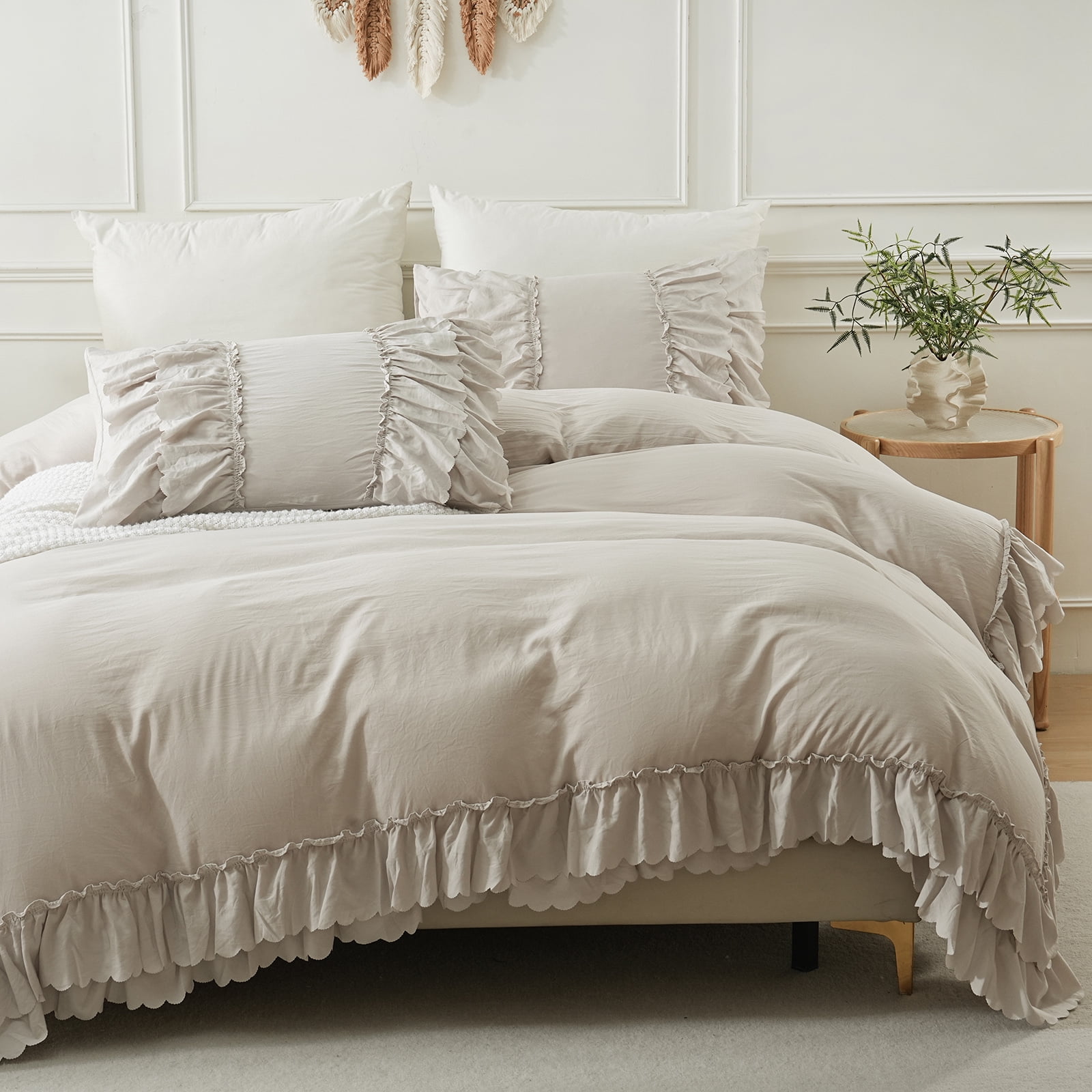 Ruffle Comforter Set Queen Size,Shabby Chic Boho Bedding Sets, Soft Fluffy Comforter Sets for All Season,Vintage Ruffled 3 Pcs Microfiber Lightweight Quilt Set for Home Decor